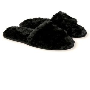 VS PINK Black Faux Fur Slippers Great Gift Idea Size 5 / 6 Small NWT Cute Warm